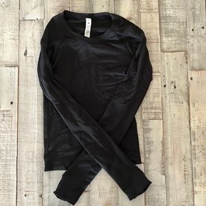 Lululemon long sleeve swiftly tech top